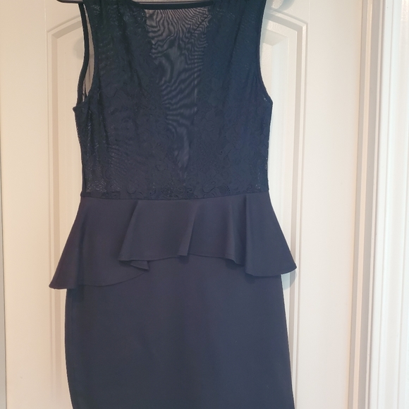 Pencil dress - Picture 3 of 4